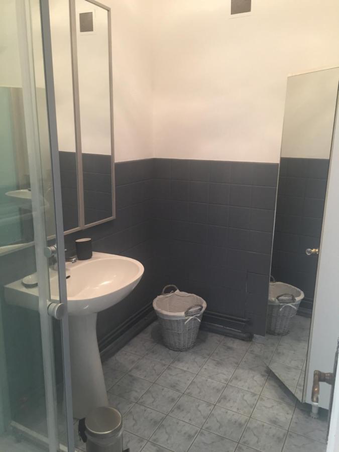 Appartement 1Er Etage Carignan ภายนอก รูปภาพ