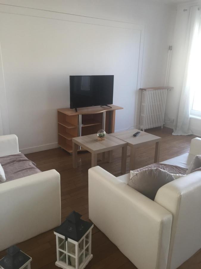 Appartement 1Er Etage Carignan ภายนอก รูปภาพ